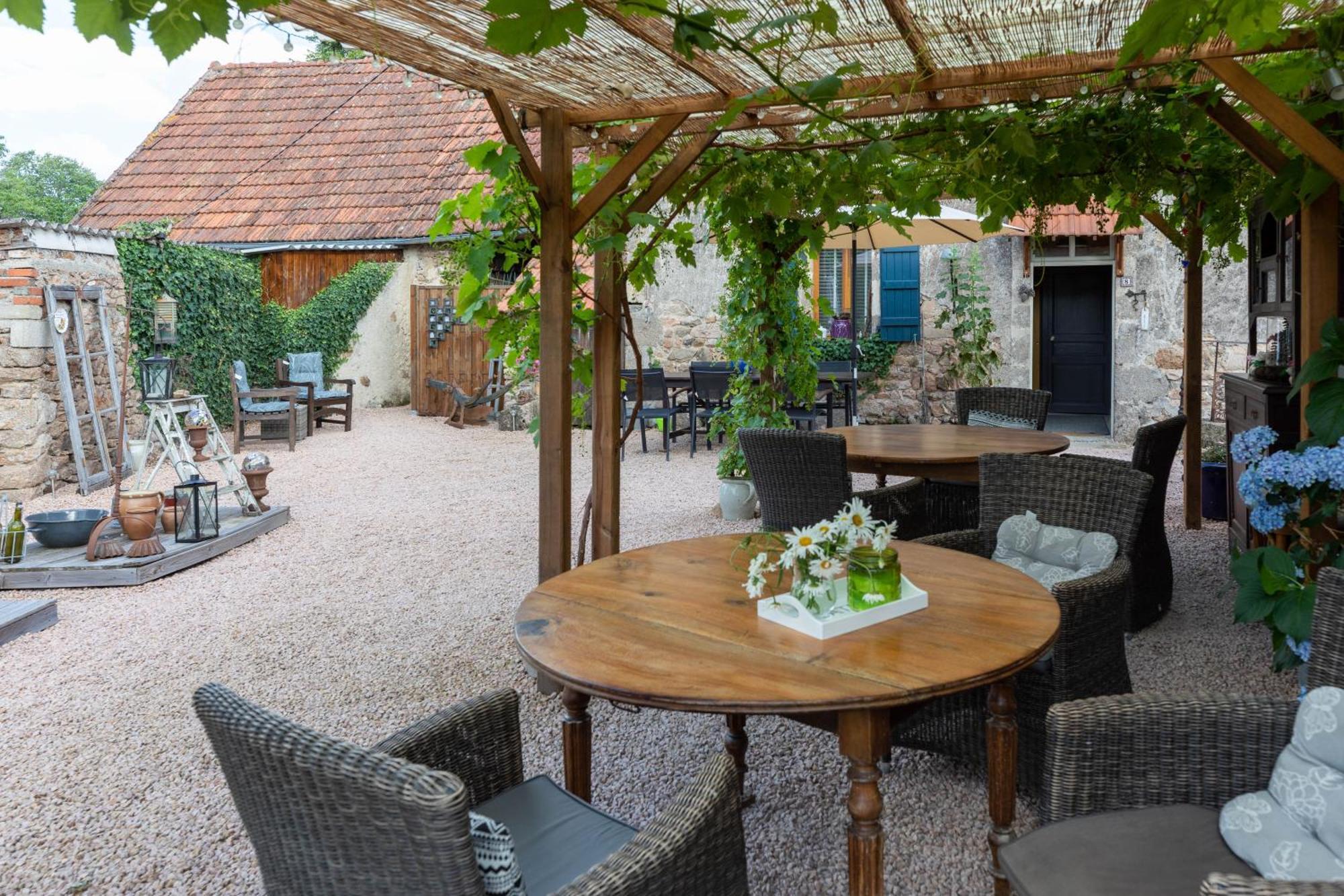 Bed and Breakfast Domaine La Pomme De Pin Louroux-de-Beaune Exterior foto